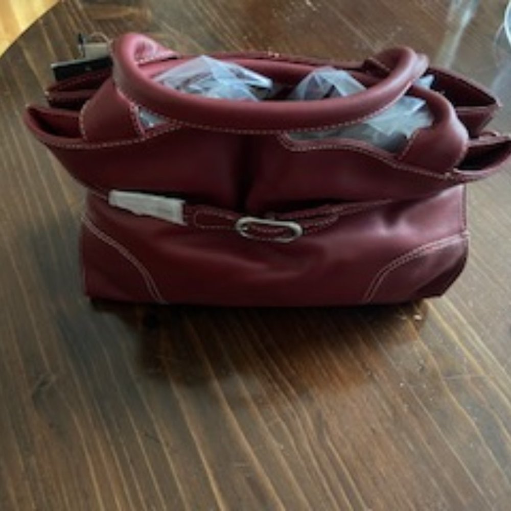Kenneth Cole Satchel in red